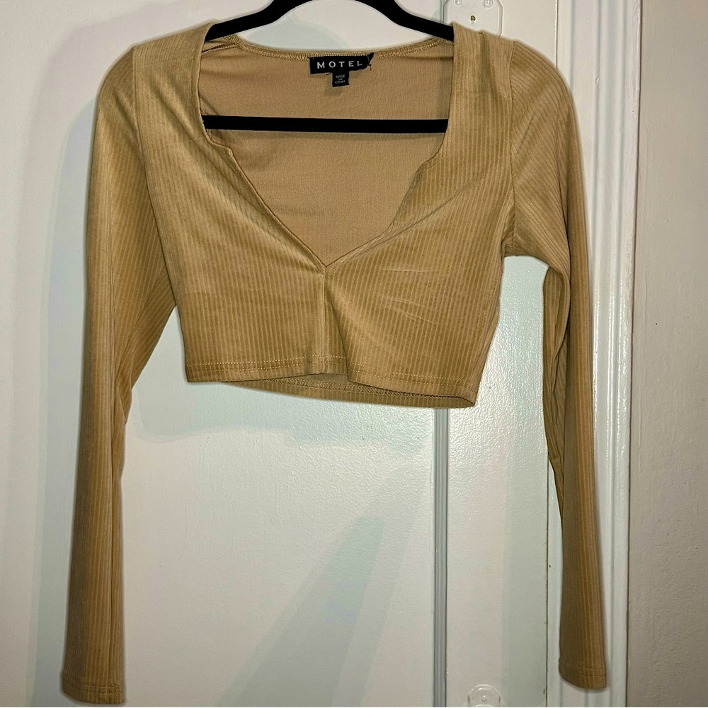 Cropped velour long sleeve